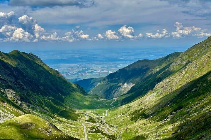 Drive the Transfăgărășan: Top Gear’s ‘Best Road’ from Bucharest photo 4