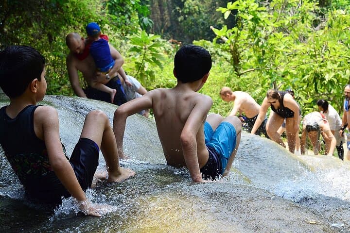 Kingkong Smile Zipline & Bua Thong Sticky Waterfall — Chiang Mai Extreme Zipline Private Tour photo 4