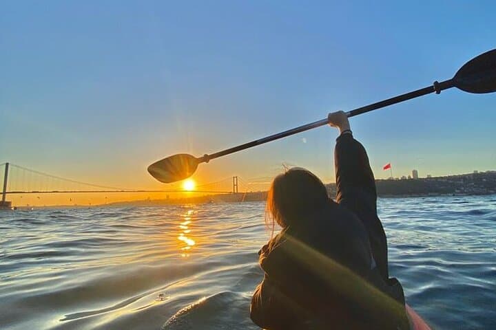 Maiden's Tower Canoe Tour on the Bosphorus: Paddle from Istanbul's Shoreline photo 4
