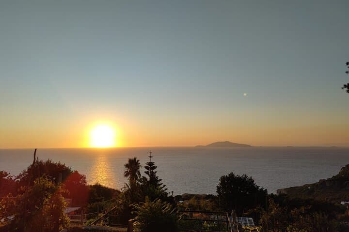 Sunset E-Bike Tour Along the Sorrento Peninsula with Capri Views