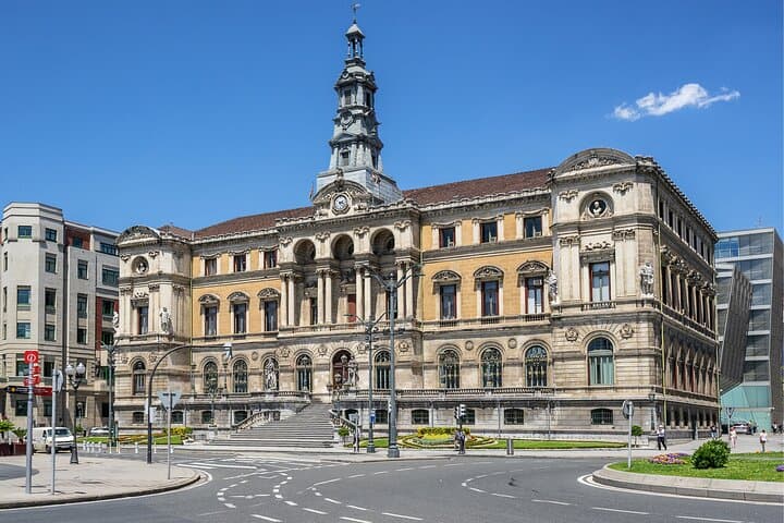Bilbao Scavenger Hunt: Self-Guided Highlights Walking Tour photo 2