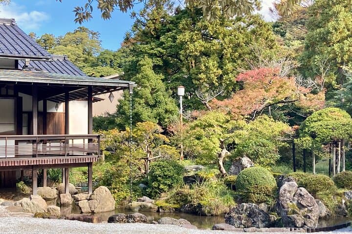 Kanazawa Garden Exploration: Private Walking Tour of Kenrokuen, Gyokusen-en & Samurai Gardens photo 5