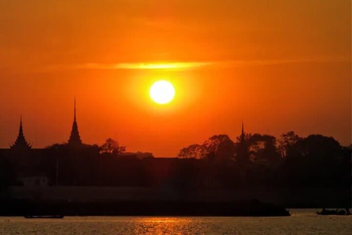 Mekong Sunset Cruise in Phnom Penh — Riverfront Views & Local Life photo 5