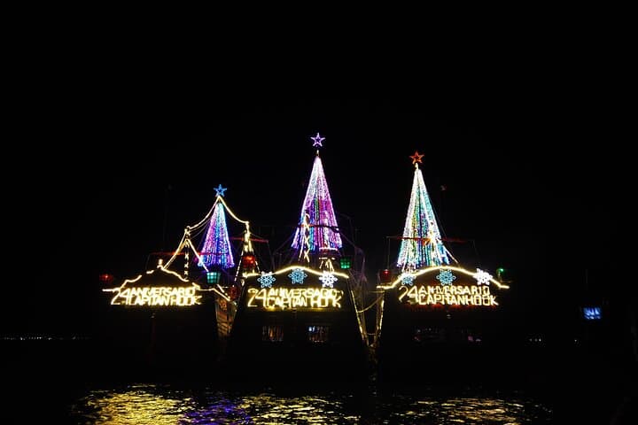 Cancun Pirate Dinner Show: Pirate Ship Dinner, Live Battle & Open Bar photo 4