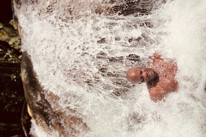 Private Montego Bay Transfers and Adventure Tours — Dunn's River, Cockpit Country & River Rafting photo 2