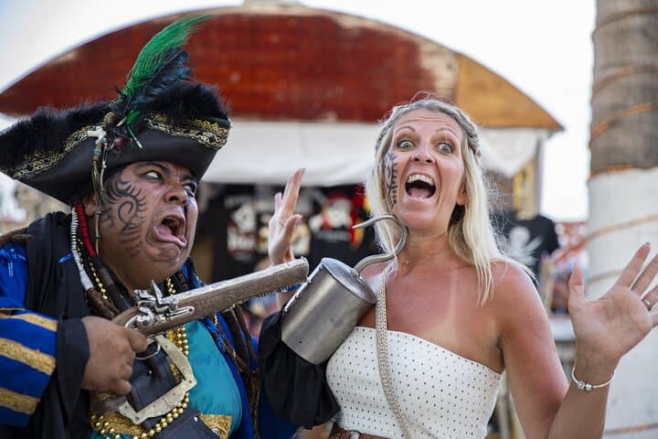 Cancun Pirate Dinner Cruise: Nighttime Pirate Show, Open Bar & Buffet photo 4