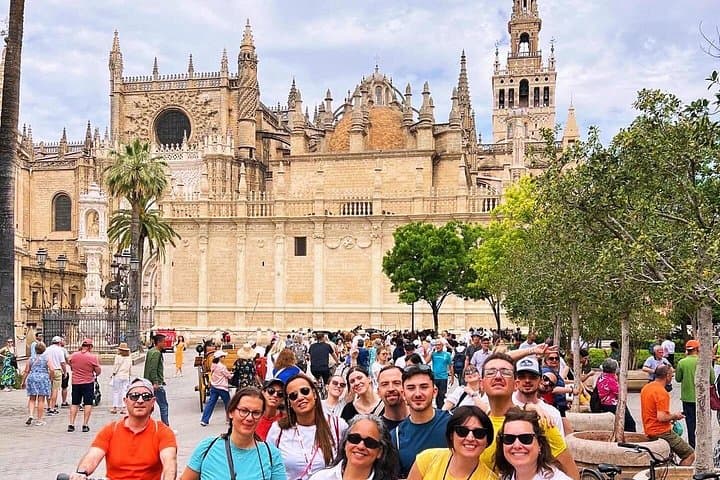 2-Hour Seville E‑Bike Tour — Old Town, Plaza de España & Triana photo 4