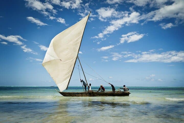 4-Day Zanzibar: Stone Town, Spice Fields, Mnemba Snorkel & Dhow Sailing