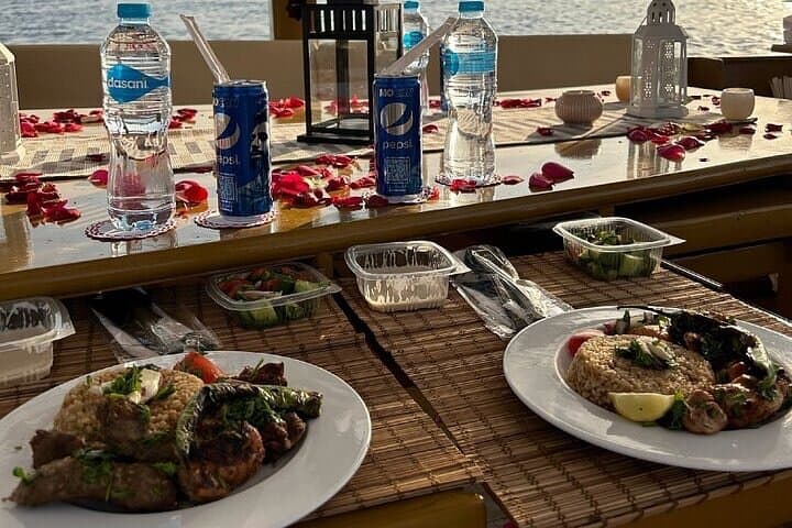 Private Felucca Tour on the Nile in Cairo — 2-Hour VIP Sailing
