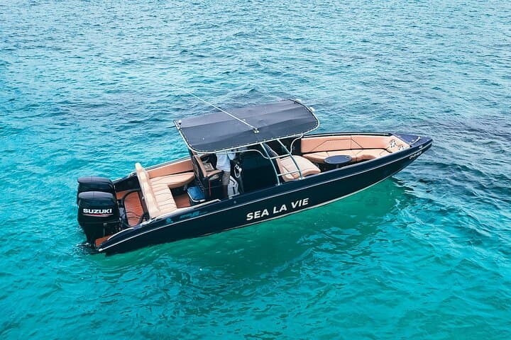 Private Luxury Boat Rental to Rosario Islands from Cartagena