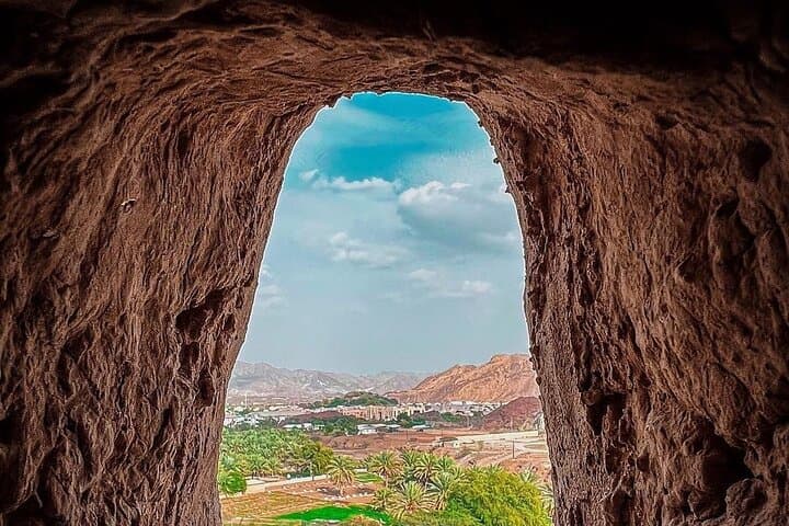 Hatta Mountain 4x4 Private Day Tour — Dam, Heritage Village & Wadi Hub photo 3