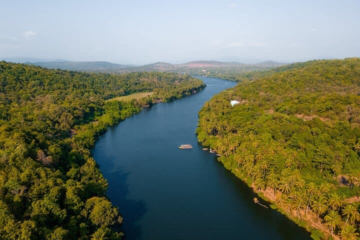 Chapora Backwater Kayaking: Paddle Mangroves & Wildlife in Goa photo 3