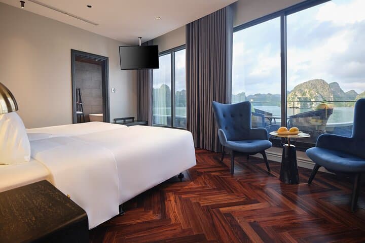 Elite of the Seas Luxury Halong Bay and Lan Ha Bay Cruise — 2D/1N photo 4
