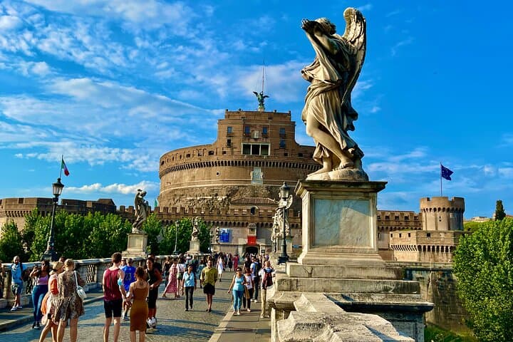 Rome Chauffeured City Tour and Trastevere Wine Cellar Tasting photo 3