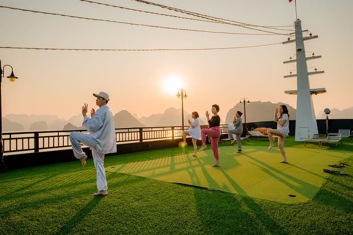 3-Day Lan Ha Bay Cruise from Hanoi — Kayak, Viet Hai Village & Cave Exploring photo 4