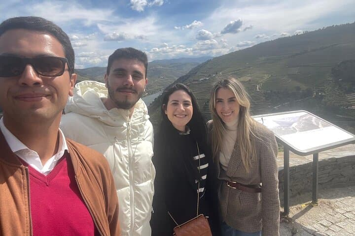 Douro Valley Private Guided Tour with Lunch: Quintas, Boat Ride & Port Tasting photo 4