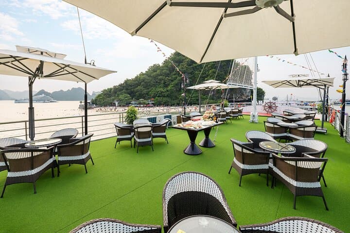 2-Day Halong Bay Overnight Cruise: Luon Cave, Titov Island & Sung Sot Cave photo 2