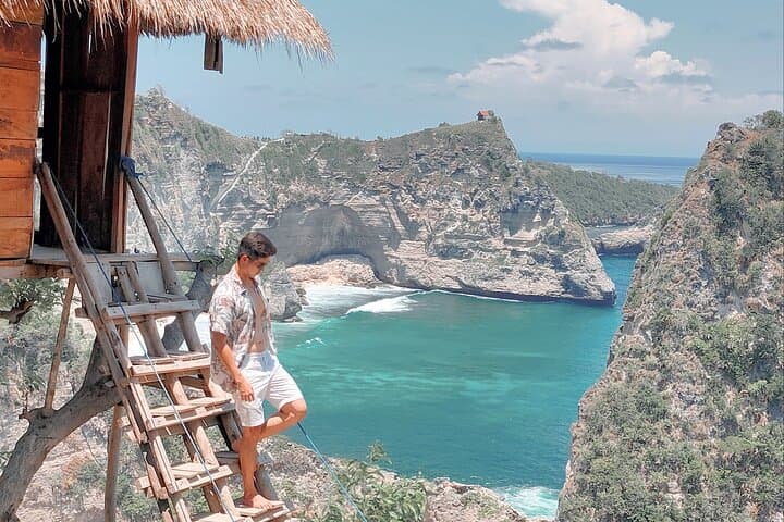 Private Full-Day Nusa Penida Tour: Kelingking, Diamond & Hidden Beaches photo 2