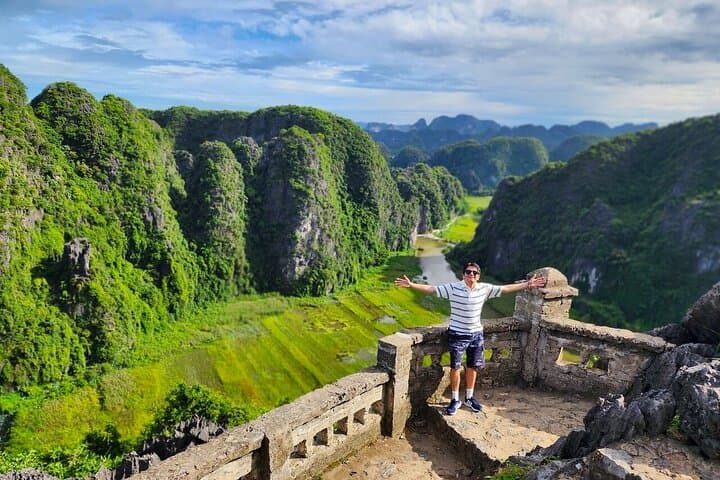 Ninh Binh Day Trip from Hanoi — Tam Coc Boat, Mua Cave Hike & Hoa Lu History photo 1