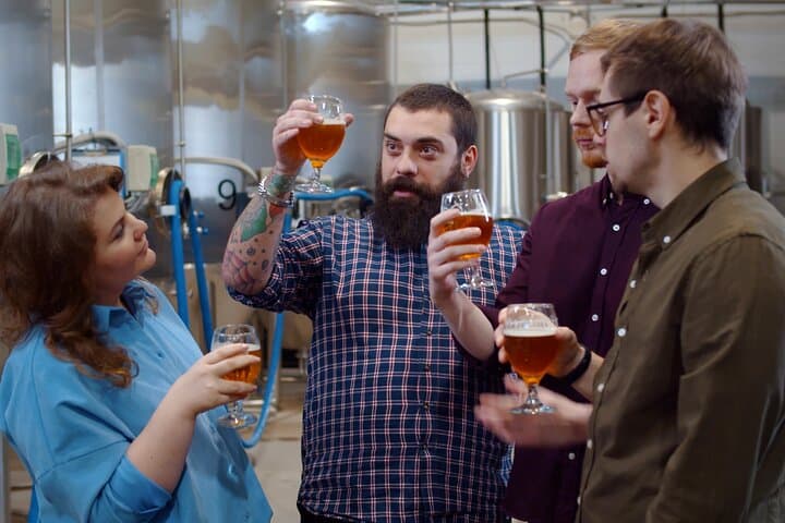 Prague Microbrewery Craft Beer Revolution: Half-Day Tour with Lunch