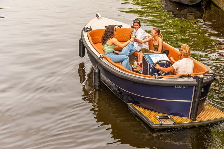 Silent Electric Boat Rental on Haarlem Canals: Self-Drive Sloepen photo 3
