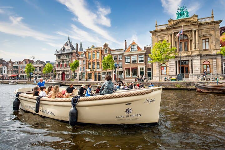 Haarlem Open Canal Tour: Live-Guided 50-Minute Electric Boat Experience