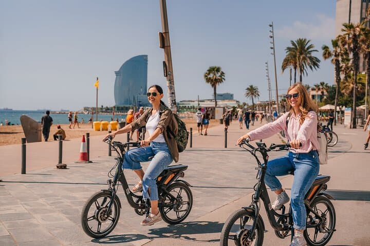 Beach Ride to Alella Vineyards: E‑Bike Wine Tasting from Barcelona photo 2