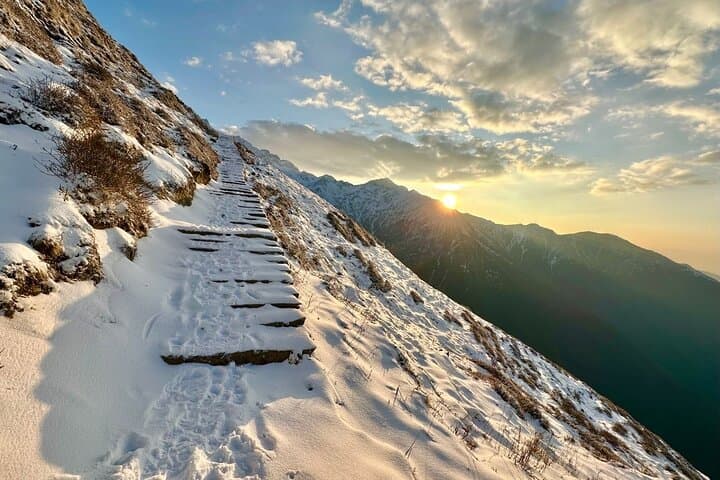 4-Day Mardi Himal Trek: Pokhara to Base Camp via Forest & High Camp photo 3