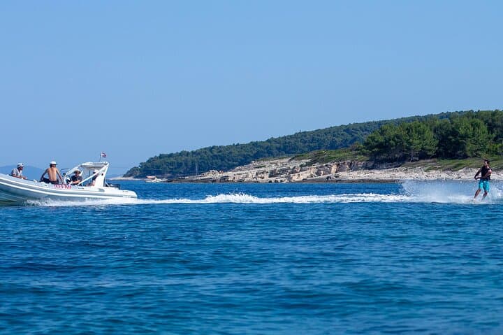 Wakeboarding in Lumbarda: 30-Minute Lessons on Korčula Island photo 2