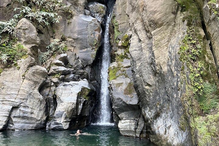4x4 Half-Day to Lagoa do Fogo — São Miguel Jeep Adventure photo 3
