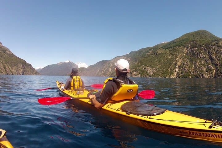 Paddle Nahuel Huapi: Full-Day Kayak to Centinela Island & Tristeza Branch photo 5