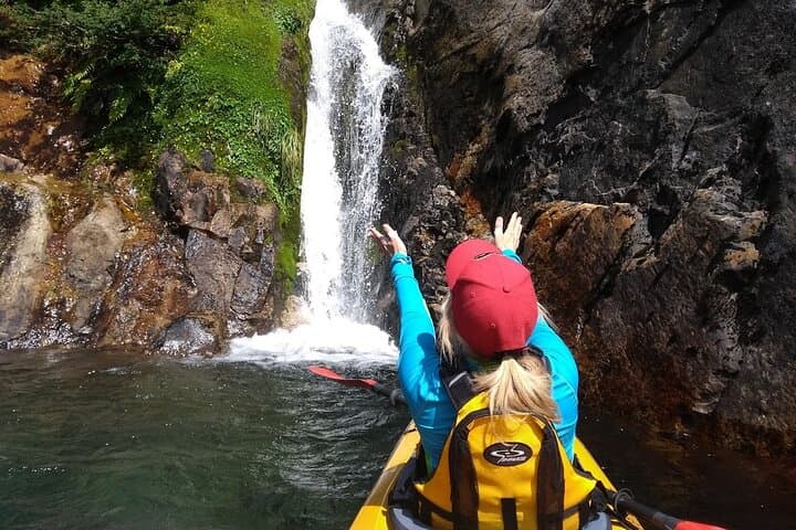 Paddle Nahuel Huapi: Full-Day Kayak to Centinela Island & Tristeza Branch photo 4