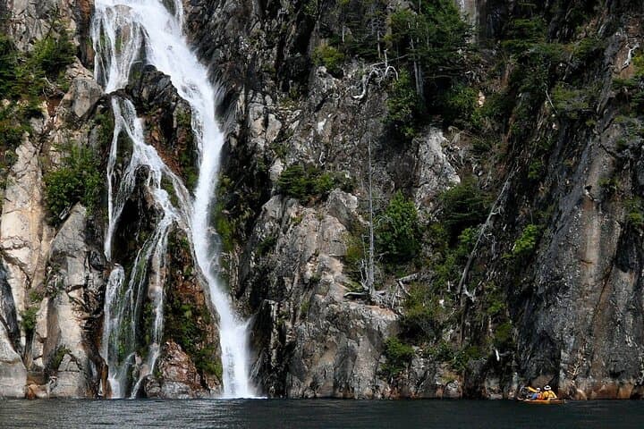 Paddle Nahuel Huapi: Full-Day Kayak to Centinela Island & Tristeza Branch photo 3
