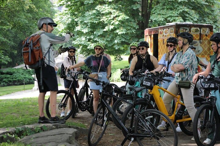 Central Park Bike Tour: Guided Dutch & German Rides Through NYC's Iconic Park photo 2