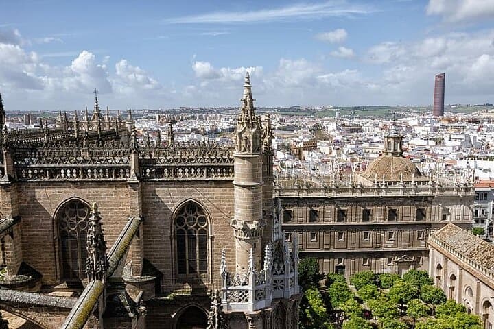 Seville Full Day: E‑Bike Tour, Alcázar & Flamenco Experience photo 3