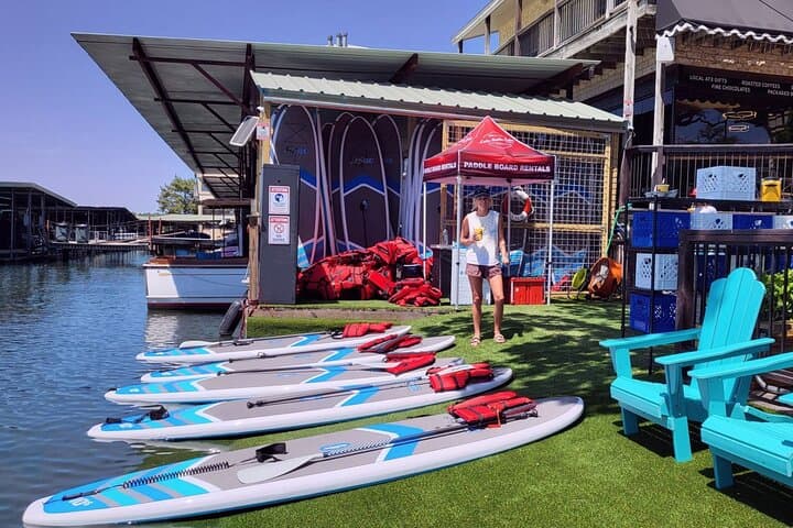 Paddle Boarding on Lake Austin: 1-Hour Rental Near Mozart's