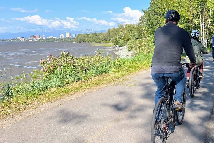 Explore Anchorage’s Greenbelt: The Ultimate Urban Bike Loop Adventure photo 5