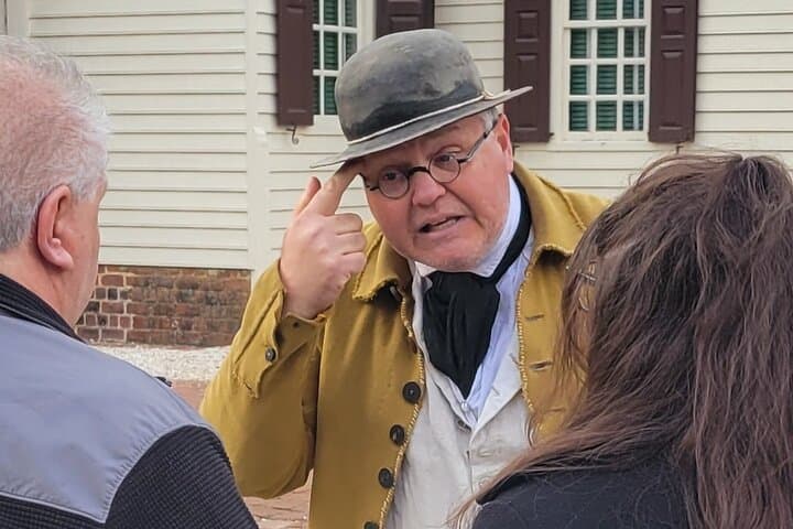 Williamsburg Dark History Walking Tour: Murder, Mayhem & Scandal (1-Hour)