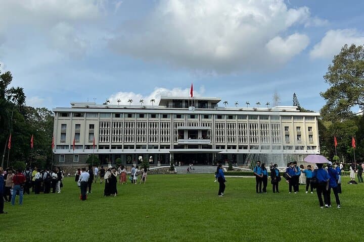 Sai Gon Full-Day City Tour with Korean Guide — Landmarks, Markets & Saigon River Cruise photo 6