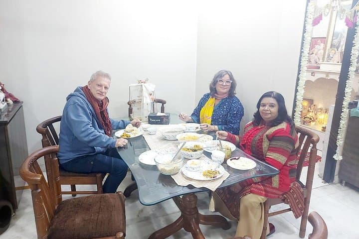 Delhi Home Cooking Class with Indian Mom — Learn, Cook & Dine in a Local House photo 3