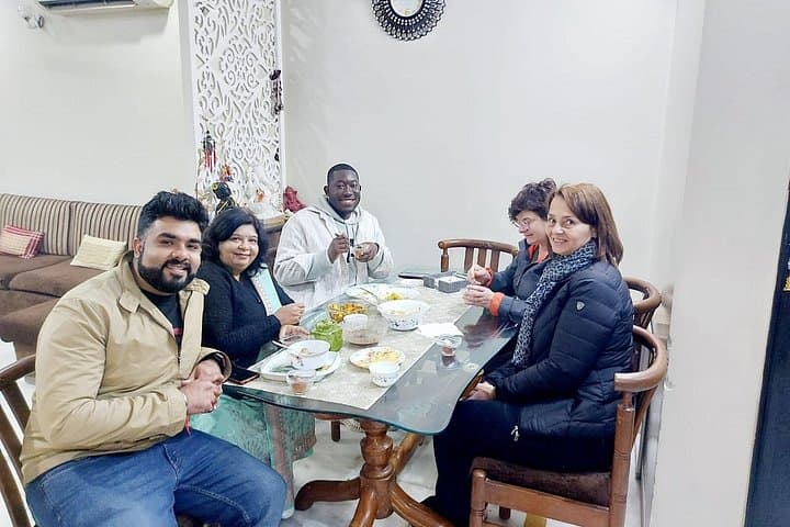 Delhi Home Cooking Class with Indian Mom — Learn, Cook & Dine in a Local House photo 2