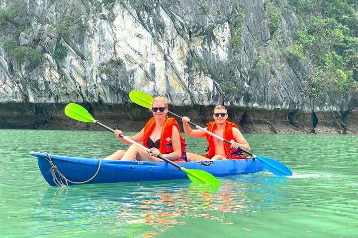 Private Canoe from Cat Ba Island: Explore Halong and Lan Ha Bay by Canoe photo 2