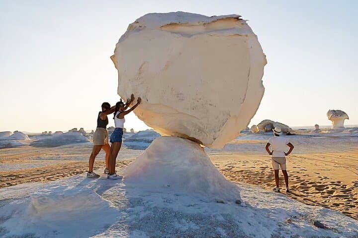 2-Day Bahariya Oasis & White Desert Camp Tour from Cairo