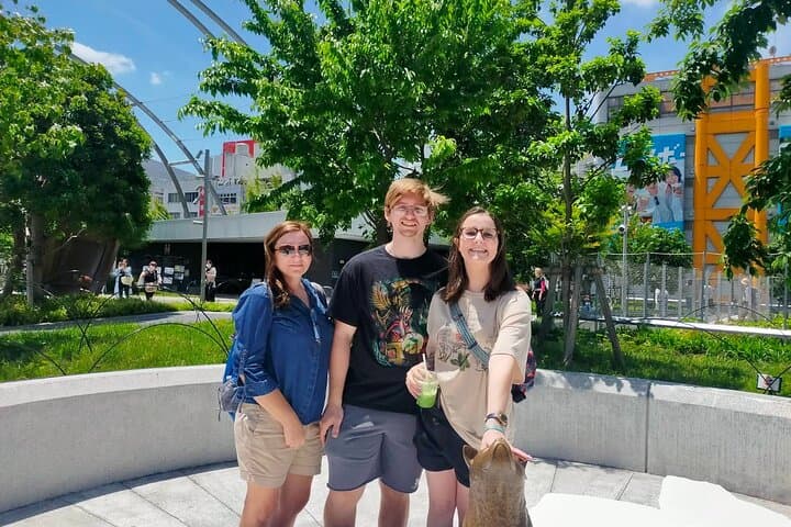 Osaka Full-Day Customized Walking Tour: Food, Nightlife & Hidden Streets photo 5