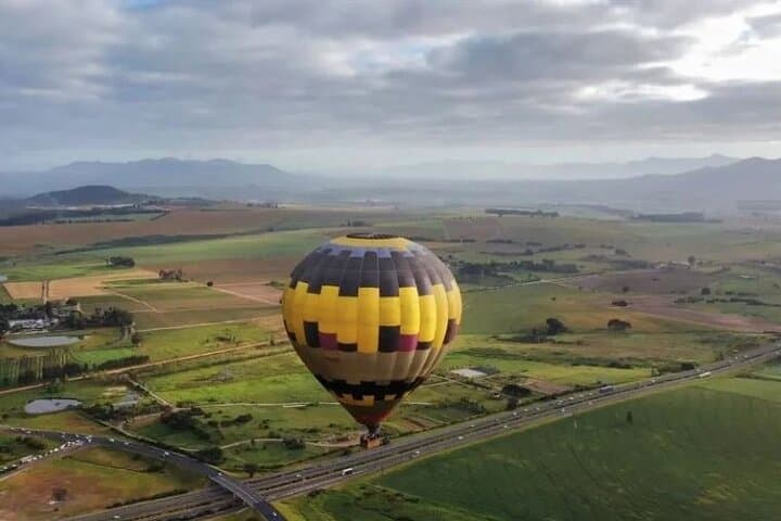 Sunrise Hot Air Balloon & Wine Tasting Over the Cape Winelands