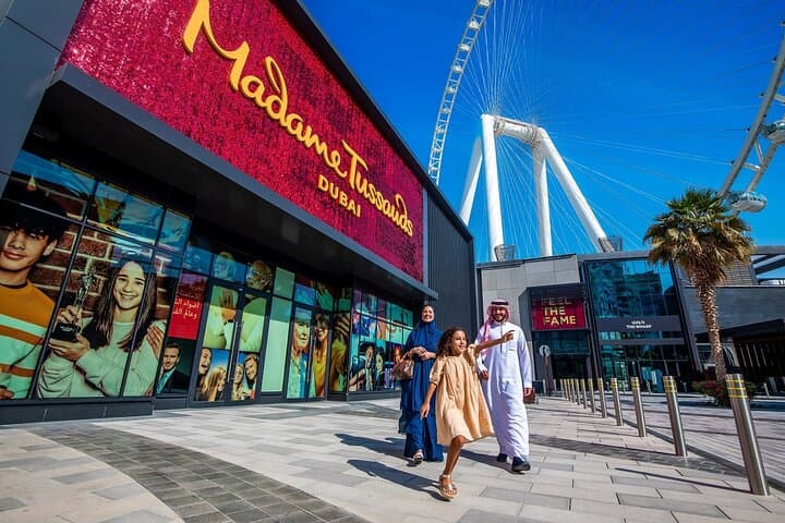 Madame Tussauds Dubai: Skip-the-Line Private Photographer Experience