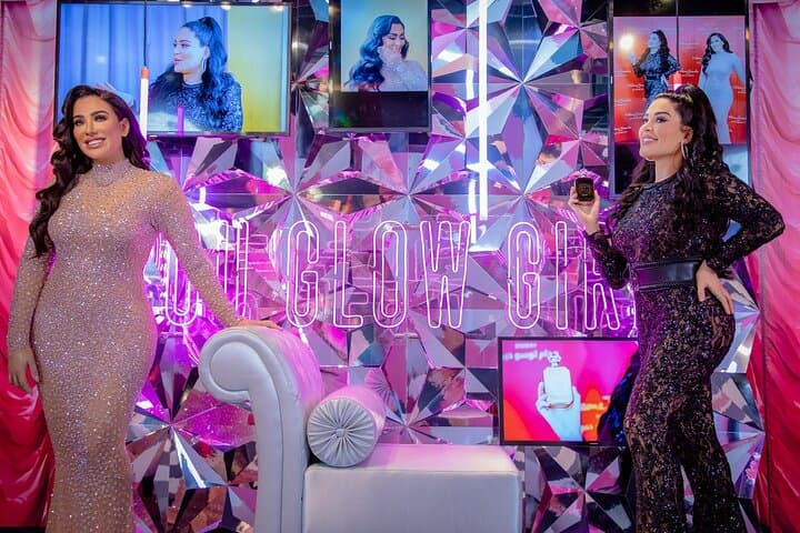 Madame Tussauds Dubai: Skip-the-Line Private Photographer Experience photo 2