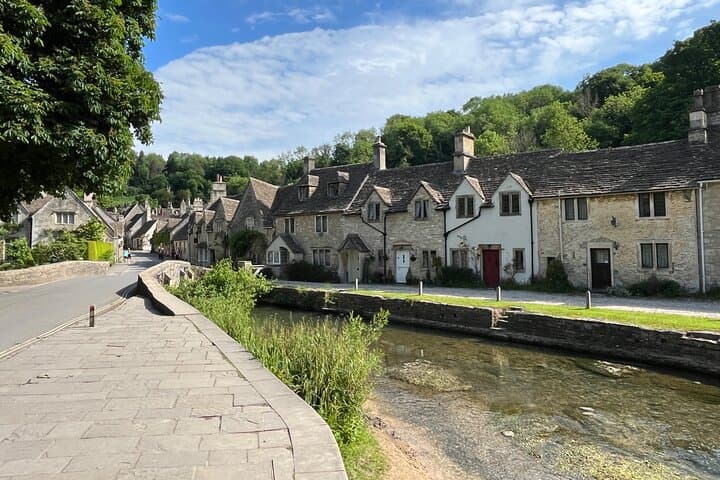 Avebury Stone Circles and Cotswold Villages: Day Trip from Bath photo 2