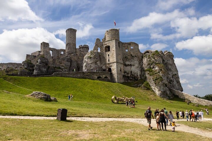 Full-Day Eagle Nests Castles Tour from Kraków — Ogrodzieniec, Tenczyn & Olsztyn photo 6