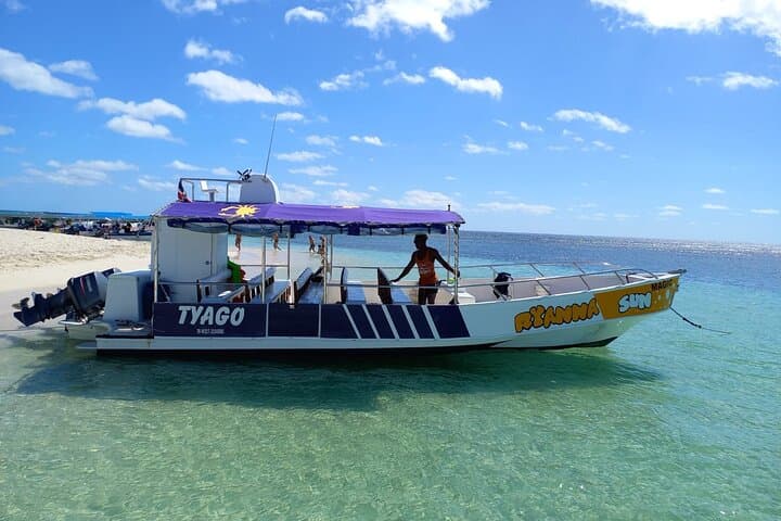 Saona Island Trimaran Day Trip — Small-Group Excursion from Bayahibe photo 2